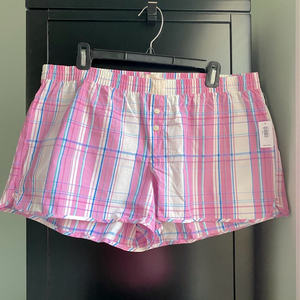 Love by Gap sleep shorts, nwt, size Large, pink plaid